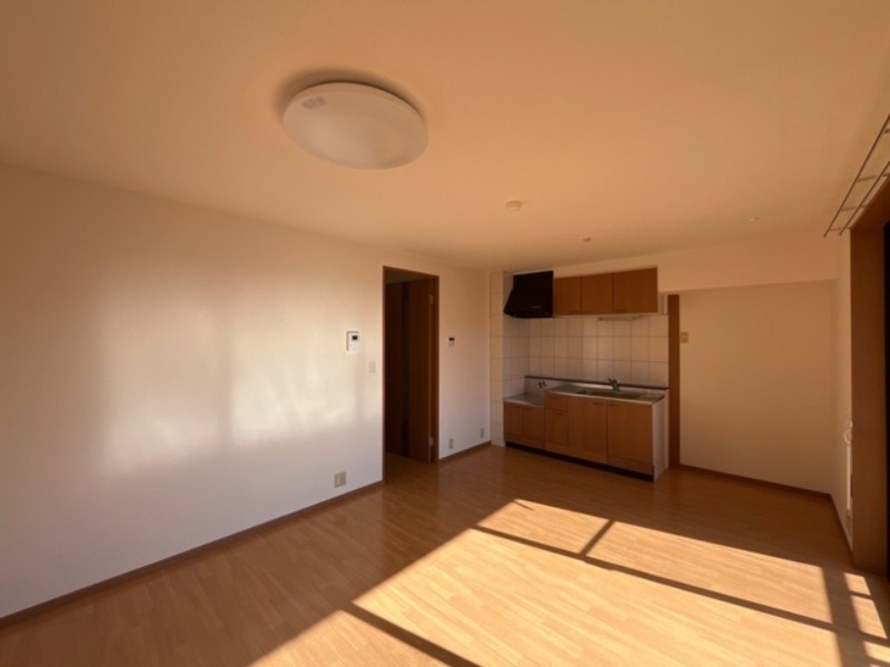 居室・リビング　図面と現状に相違がある場合には現状を優先