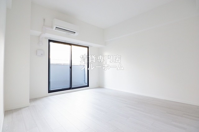 その他　別角度からの洋室です！