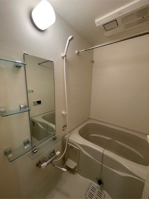 バス・シャワールーム　バス