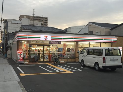 コンビニ　セブンイレブン 東住吉中野4丁目店（コンビニ）まで595m