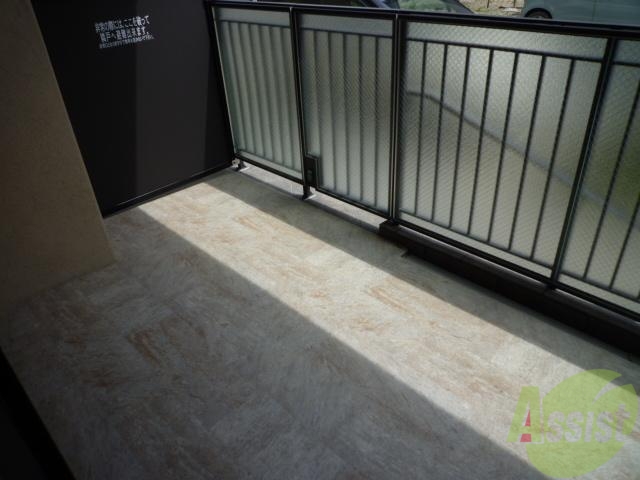 バルコニー　広いバルコニーで開放感があります