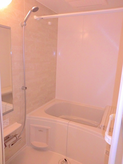 バス・シャワールーム　バスルーム