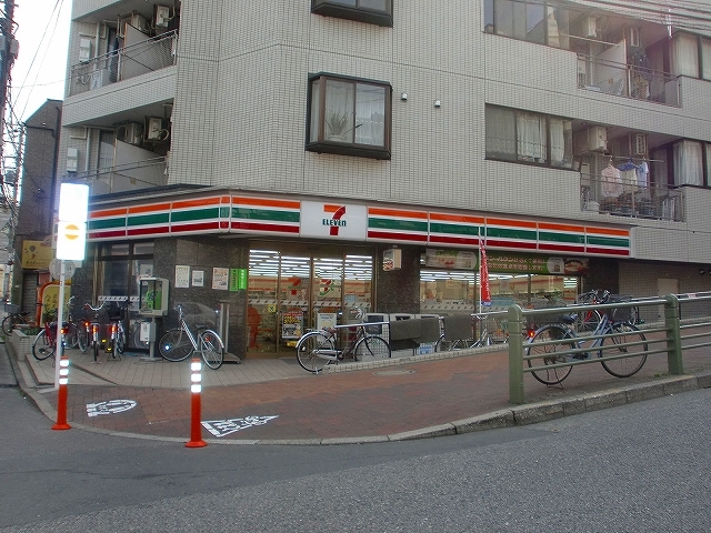 コンビニ　セブンイレブン北区東十条駅前店（コンビニ）まで396m