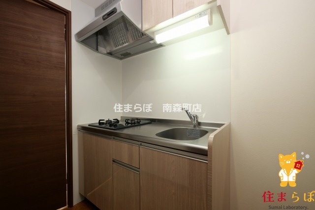 キッチン　「ただの部屋探しじゃない。“あなたの暮らし”探しです。」