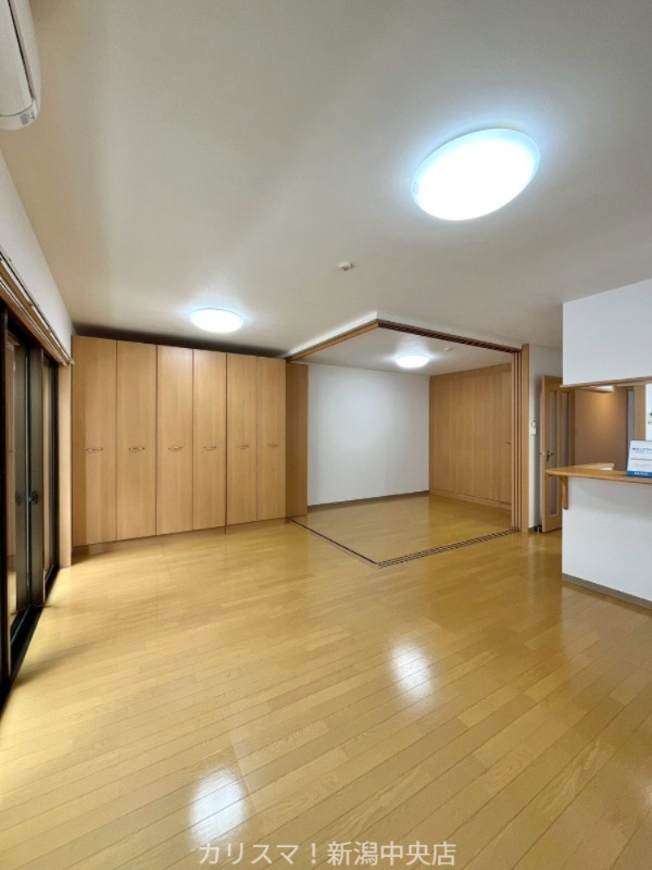 居室・リビング　※別部屋参考写真