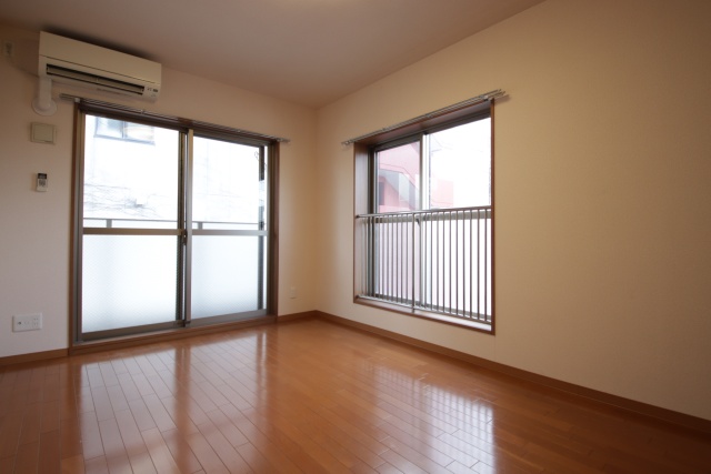 居室・リビング　※別室の参考写真の為、現況優先です。