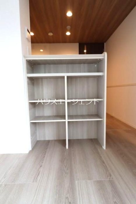 収納　リビングのカウンターは収納がついています。