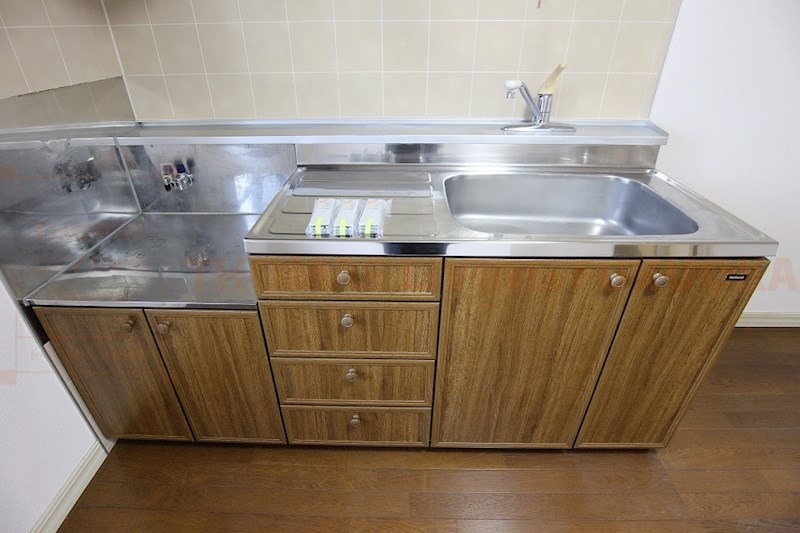 キッチン　・リノベーション前の写真です