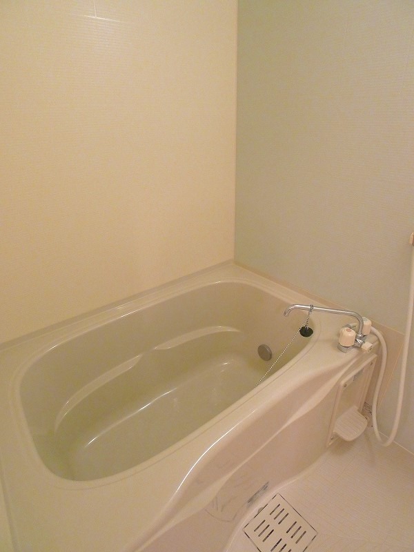 バス・シャワールーム　図面と現状に相違がある場合には現状を優先