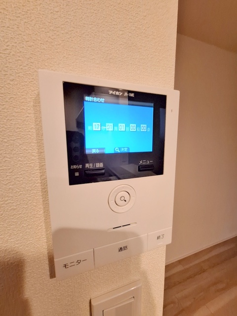 セキュリティ　TVモニター付きインターホン