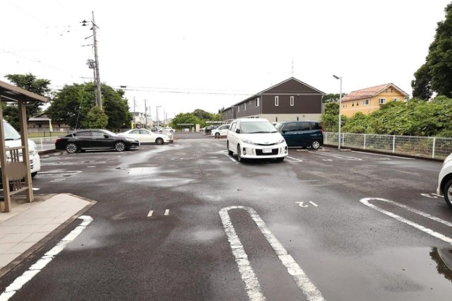 駐車場　駐車場