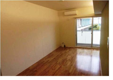 居室・リビング　室内