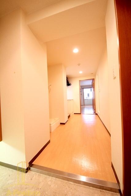 玄関　アヴァンセクール西天満５丁目