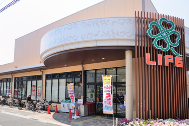 スーパー　ライフ上池台店（スーパー）まで318m