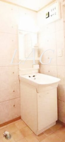 洗面設備　独立洗面台です。