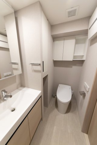 トイレ　ゆったりとした空間のトイレです