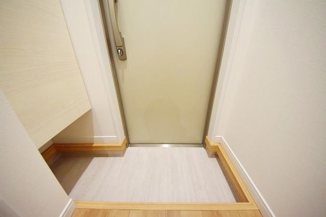 玄関　★お問い合わせはタウンハウジングまで★