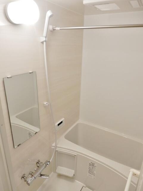 バス・シャワールーム　?