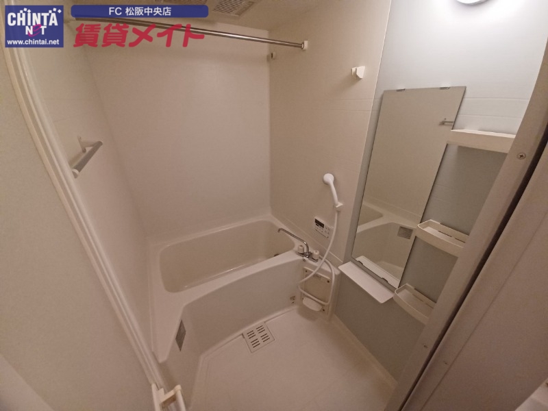 バス・シャワールーム　同物件別室反転タイプ画像