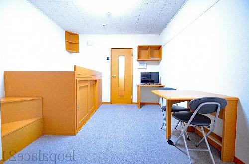 居室・リビング　実際と異なる場合がございます。