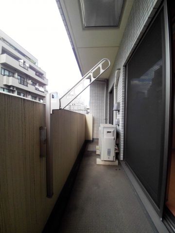 バルコニー　【グローセインゼル湯島】