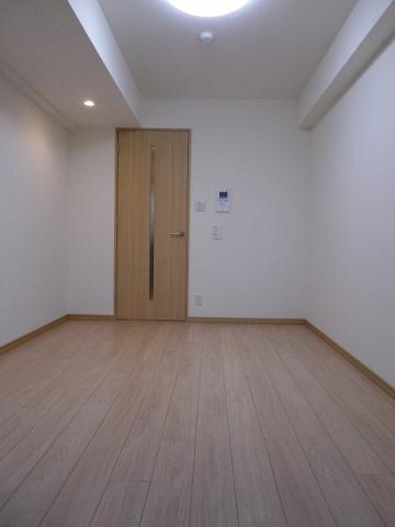 居室・リビング　別号室参考写真