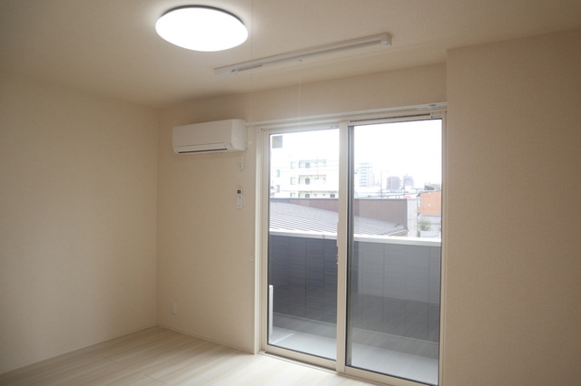 居室・リビング　洋室７．７帖