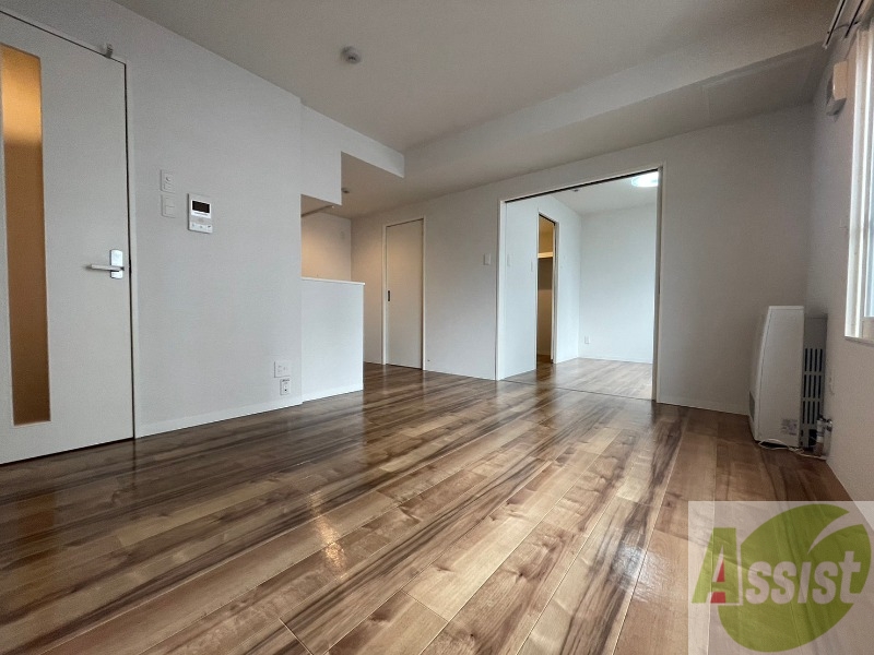 居室・リビング　広くてキレイなお部屋が広がっていて、充実した生活が送れそう。