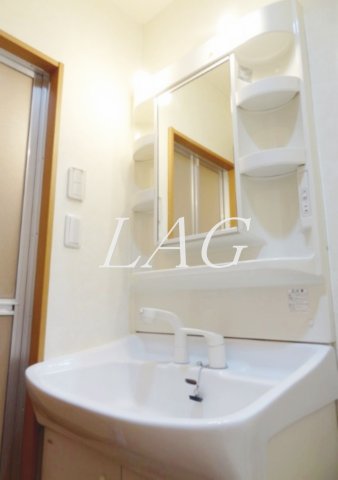 洗面設備　独立洗面台です。