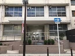 小学校　片江小学校（小学校）まで733m