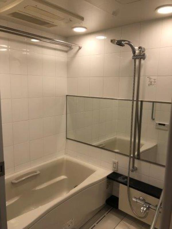 バス・シャワールーム　※別部屋の参考写真です。