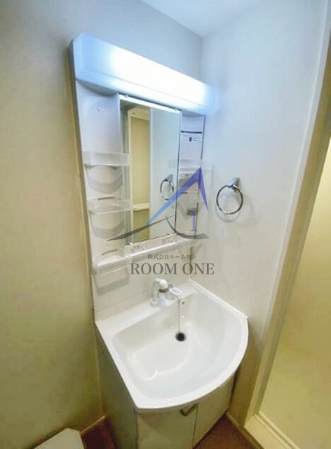 洗面設備　洗面台です。