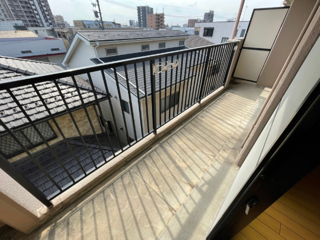 バルコニー　日当たり良好