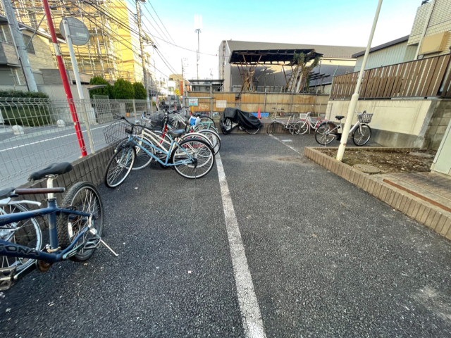 駐車場　駐輪場