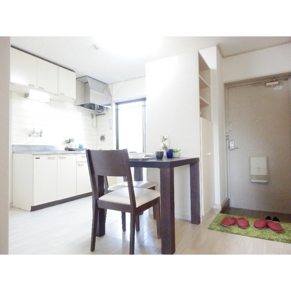 居室・リビング　備品は撤去します