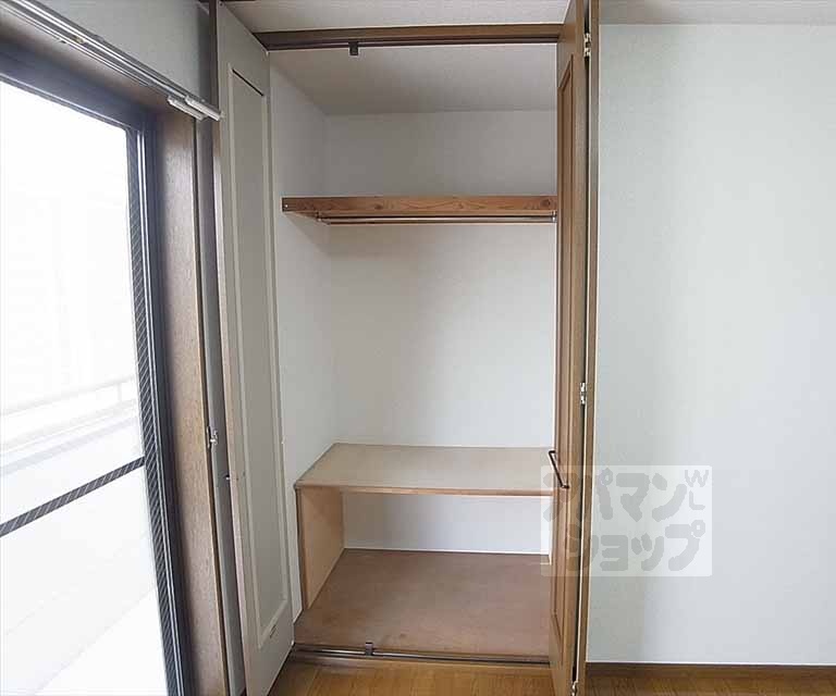 収納　クローゼット