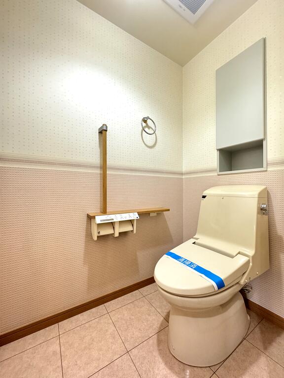 トイレ　シャワートイレ