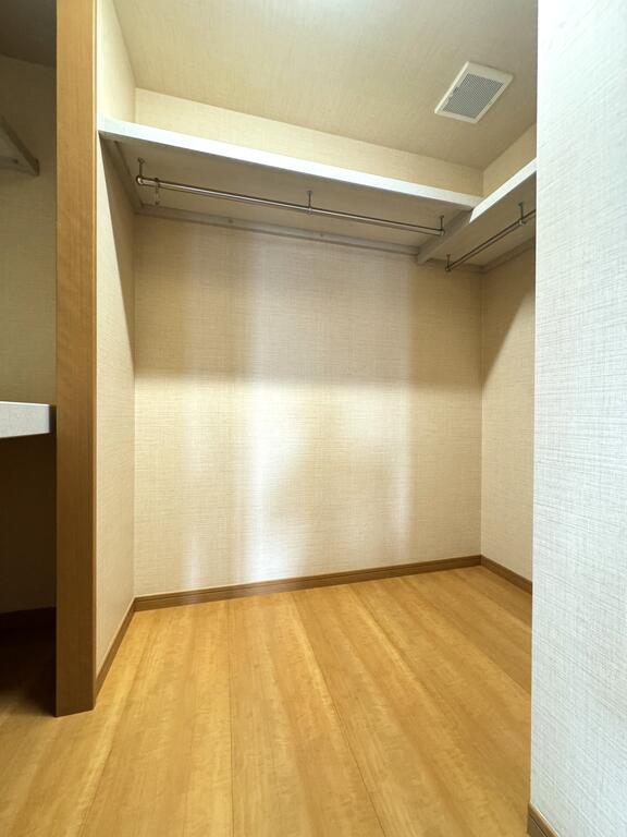 収納　ウォークインクローゼット