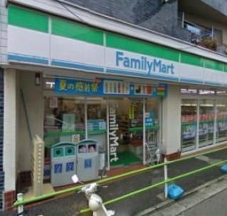 コンビニ　ファミリーマート（コンビニ）まで468m