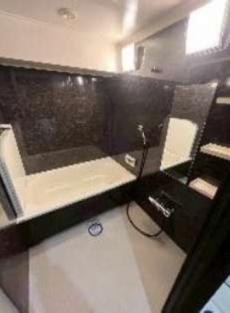 バス・シャワールーム　ローレルコート太子橋今市　浴室