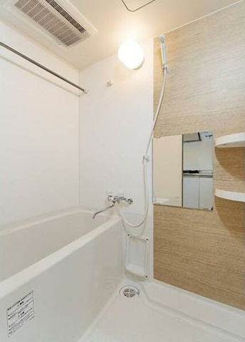 バス・シャワールーム　※写真は同じマンションの違う部屋のものになります。