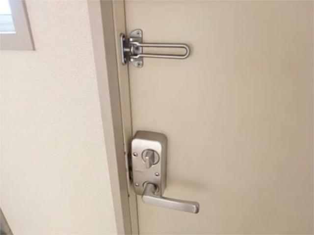 セキュリティ　玄関