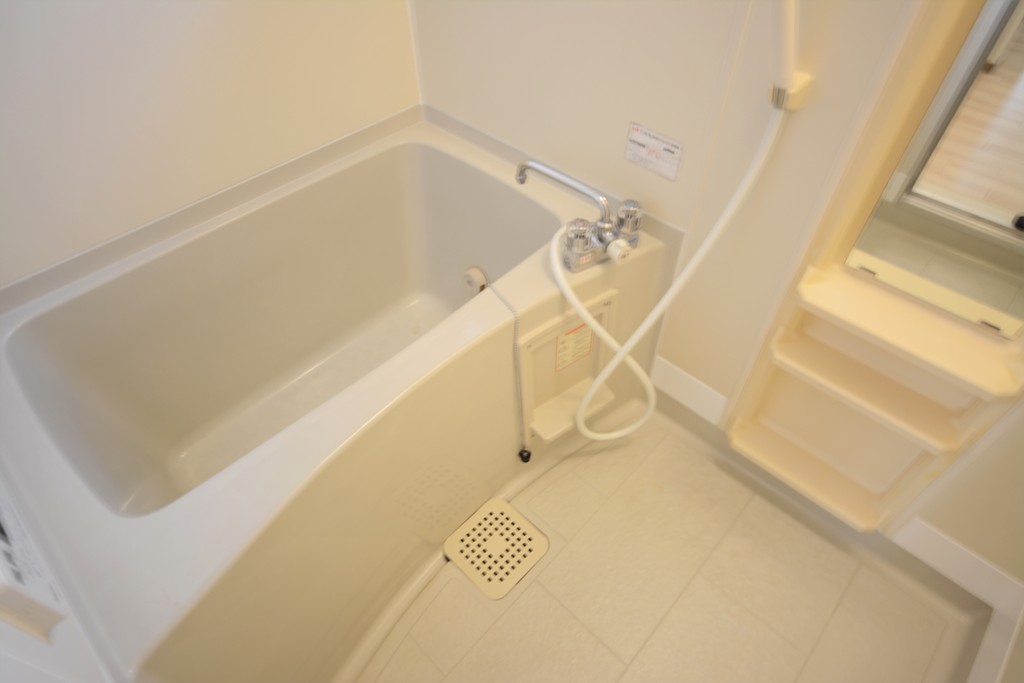 バス・シャワールーム　別号室の写真です。ご参考までに