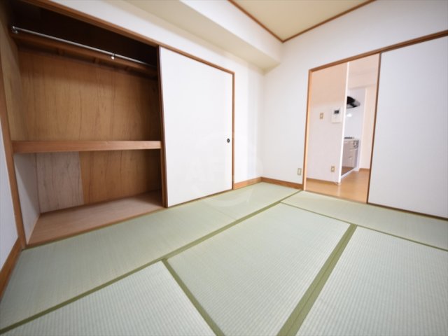 収納　シャトー南船場　収納