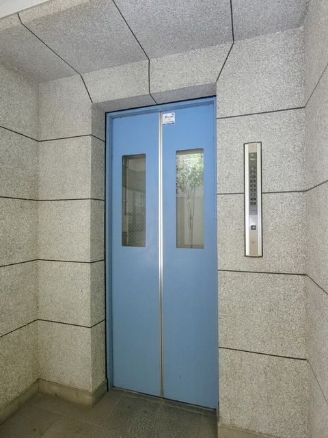 その他　エレベーター
