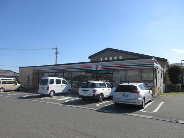 コンビニ　セブンイレブン吉田神戸店（コンビニ）まで411m