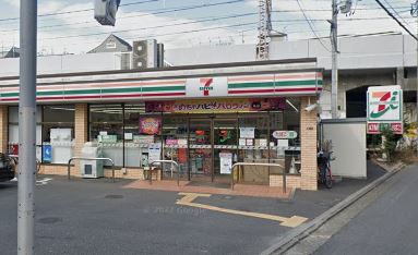 コンビニ　セブンイレブン 杉並西荻南3丁目店（コンビニ）まで273m
