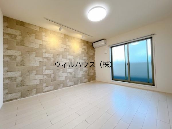 居室・リビング　お洒落なアクセントクロス！