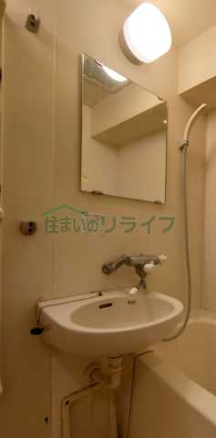 洗面設備　別室参考画像です