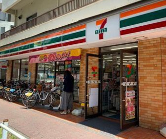 コンビニ　セブンイレブン（コンビニ）まで128m